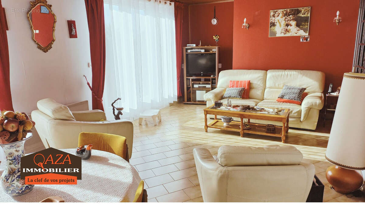 Maison à BOURGHELLES