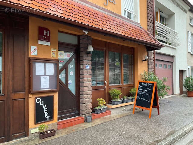 Commerce à MONTHUREUX-SUR-SAONE