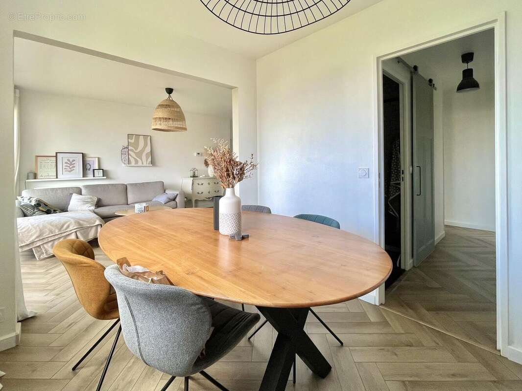 Photo 6 - Appartement à SAINT-MAURICE-DE-BEYNOST
