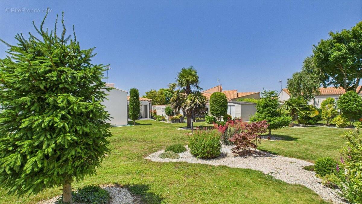 Photo 1 - Maison à LA JARNE