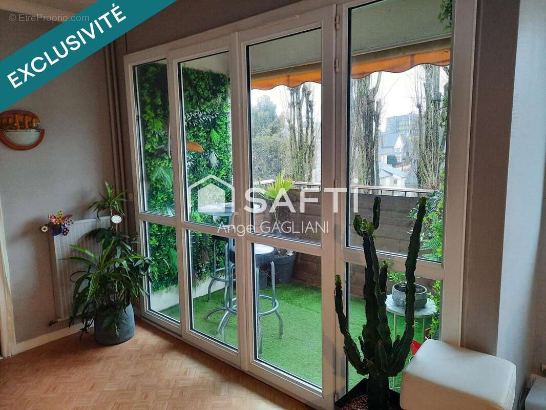 Appartement 120 m² à Laval  - photo 8