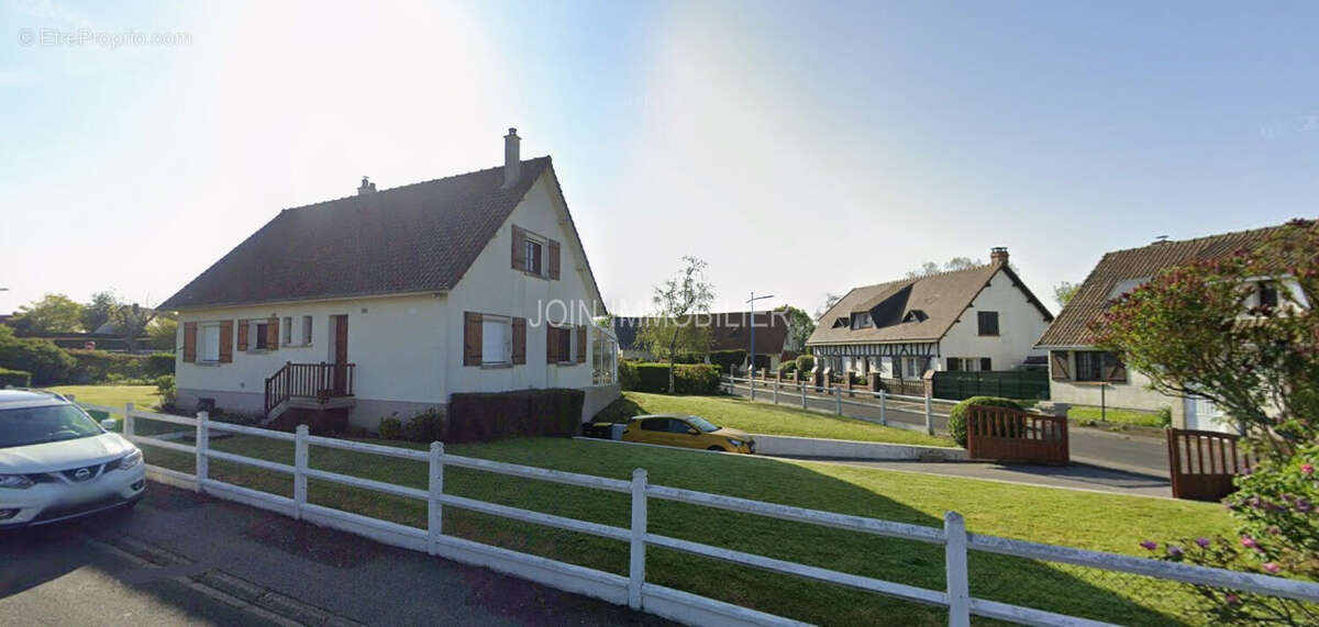 Maison à SAINT-MARTIN-EN-CAMPAGNE