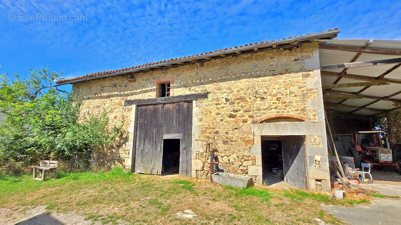 Maison à ORADOUR-SUR-GLANE