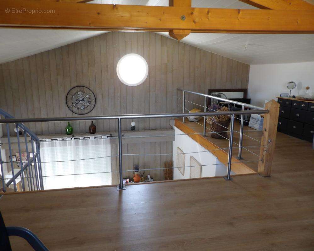 Maison de plain-pied lumineuse avec mezzanine et jardin au c - photo 8