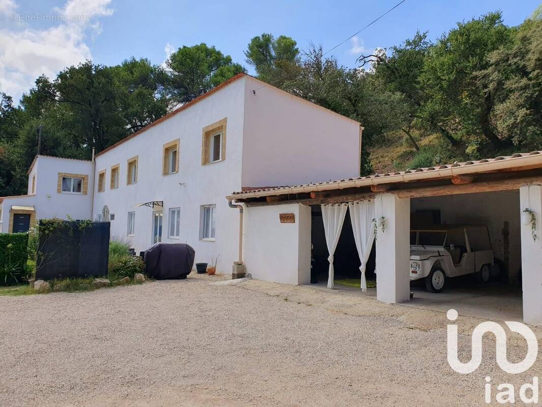 Photo 1 - Maison à SAINT-ESTEVE-JANSON