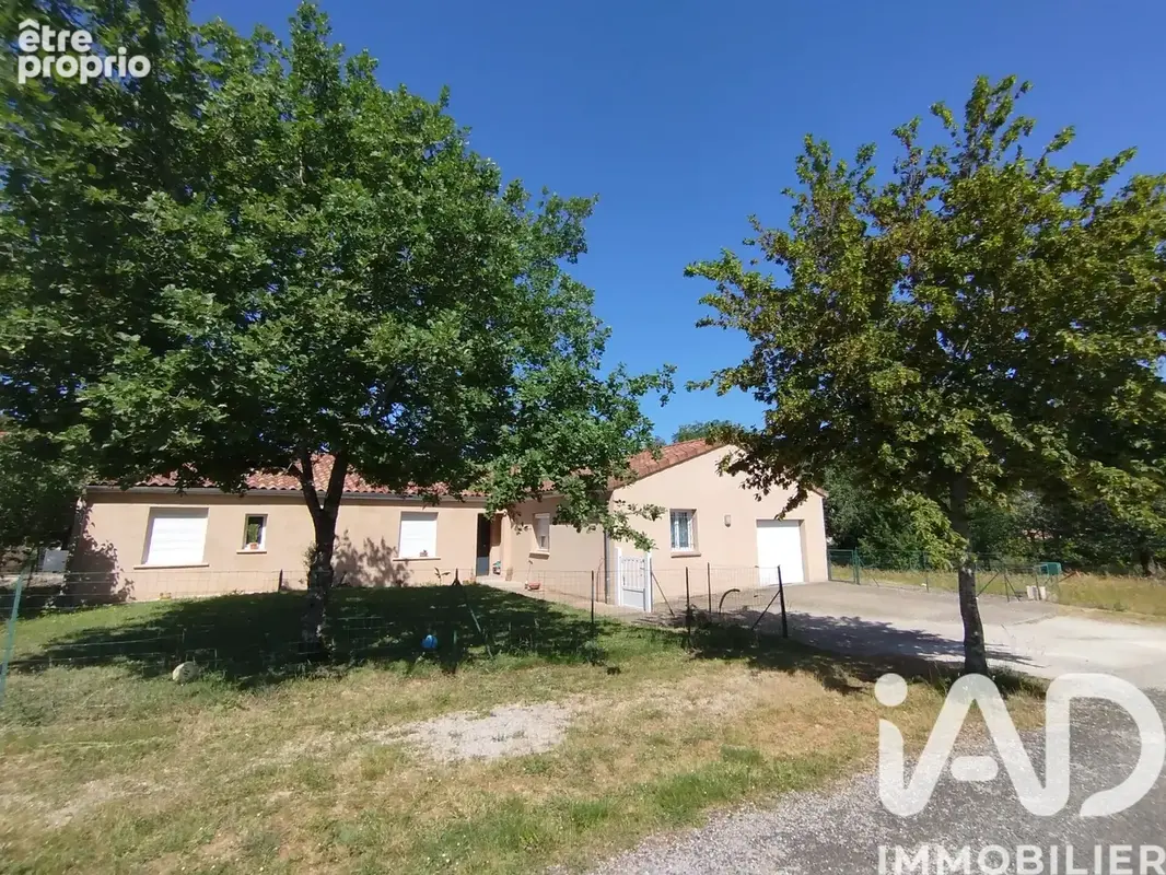Photo 1 - Maison à LACHAPELLE-AUZAC