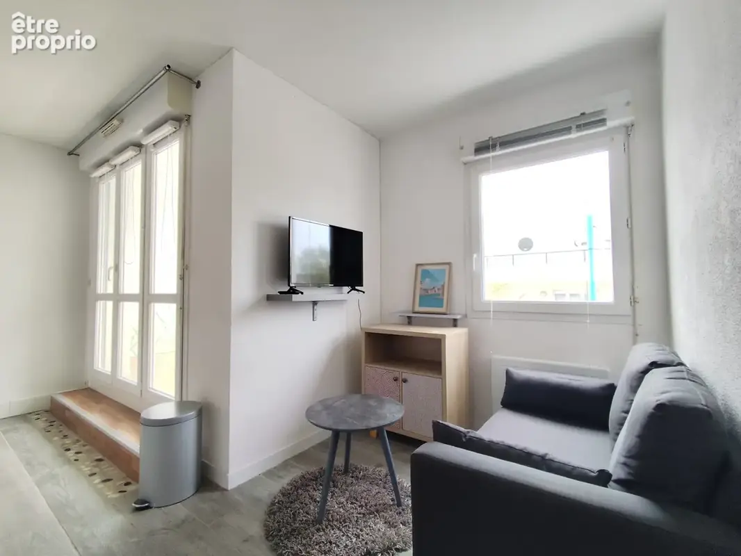 T2 cocon de 31 m2 avec Terrasse et Loggia + Place de parking souterrain sécurisée — À 10 min de la plage - photo 4