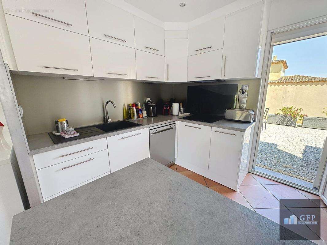 Maison à LA LONDE-LES-MAURES