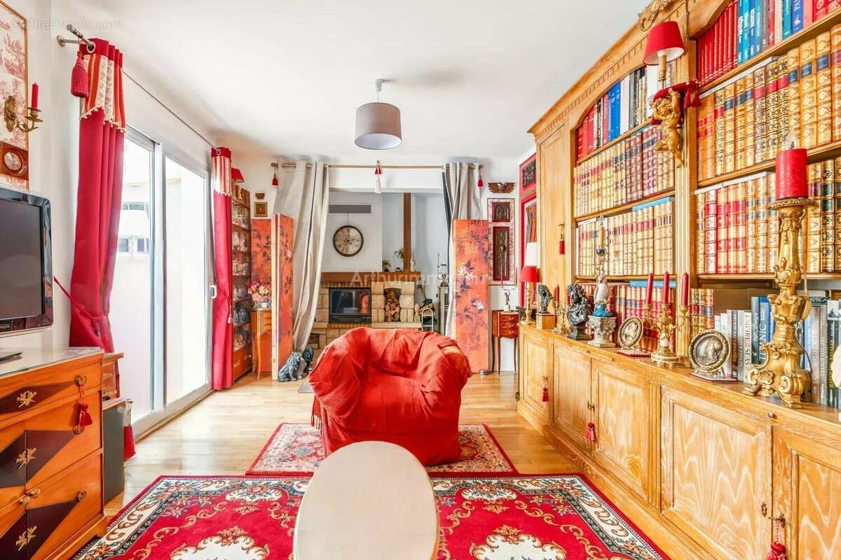 Maison à THORIGNY-SUR-MARNE