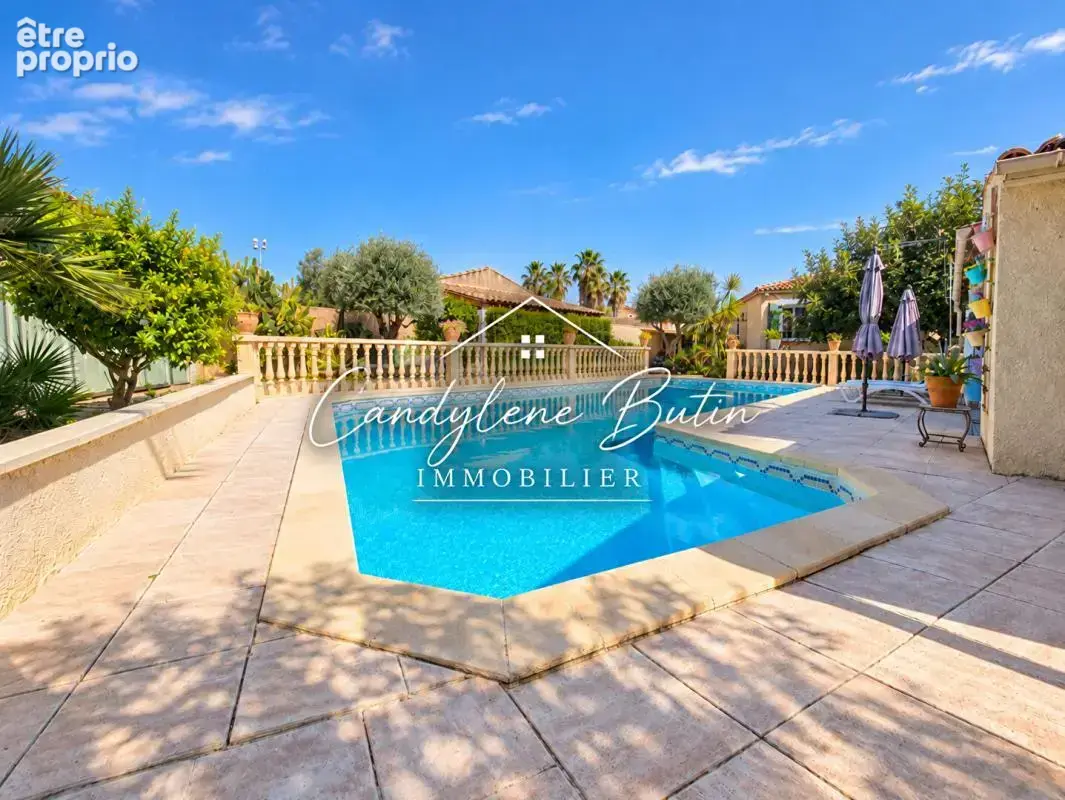 Villa 4 faces de plain-pied de131 m² ,4 chambres et piscine - photo 2