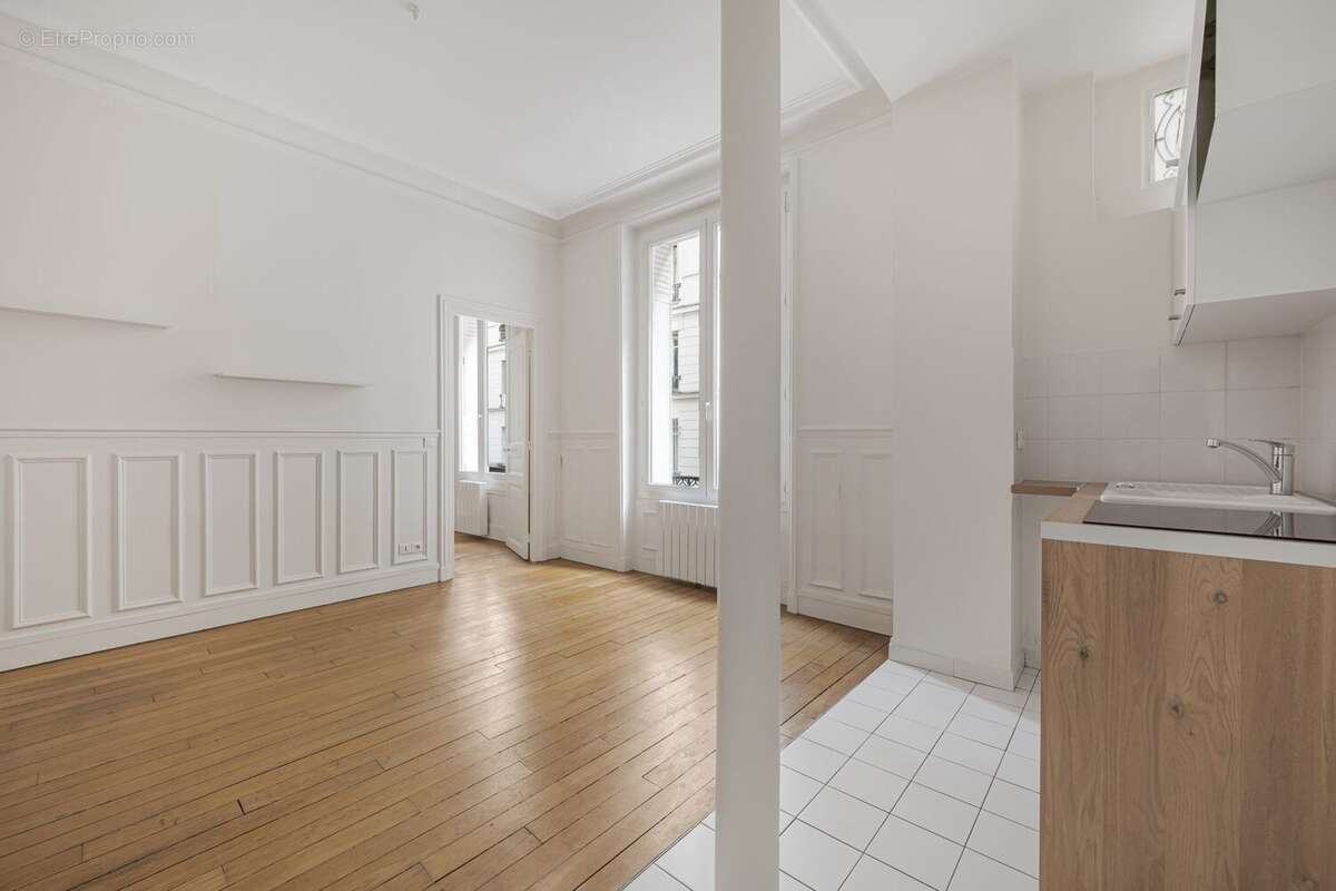 Appartement à PARIS-15E