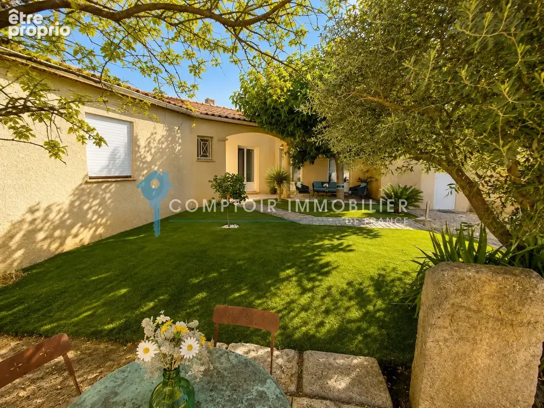 En exclusivité Vergèze, Villa de PP 130m2 sur 1000 m2 de terrain avec piscine et 4 chambres piscine et grand a - photo 3