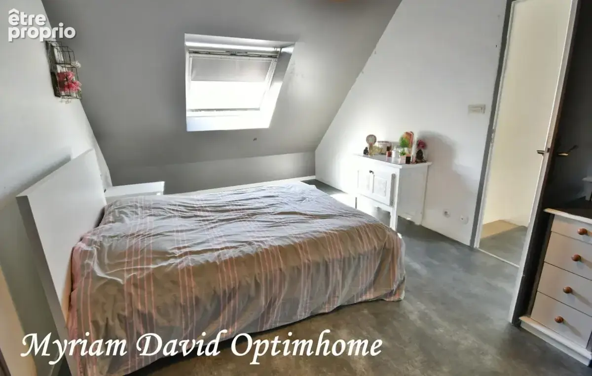 Propriété de 173 m² avec appartement indépendant et 9 000 m² de terrain à 7 mn Rostrenen - photo 9