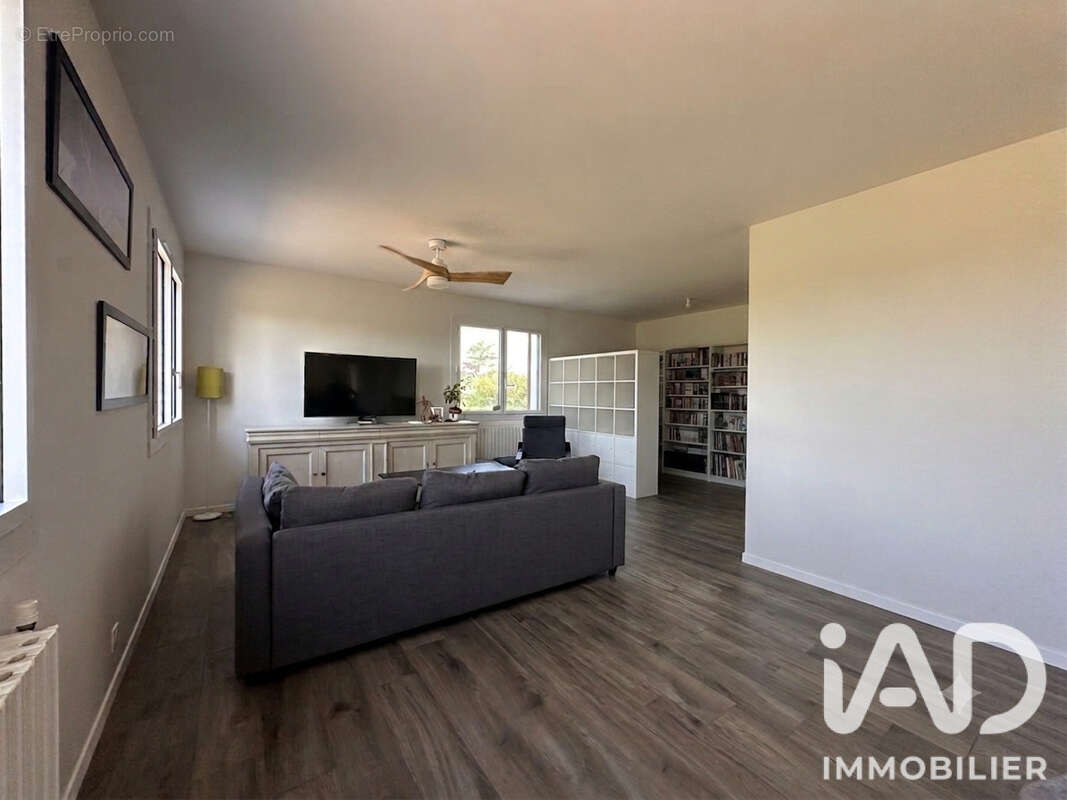 Maison 120 m² à Sainte-Bazeille  - photo 6