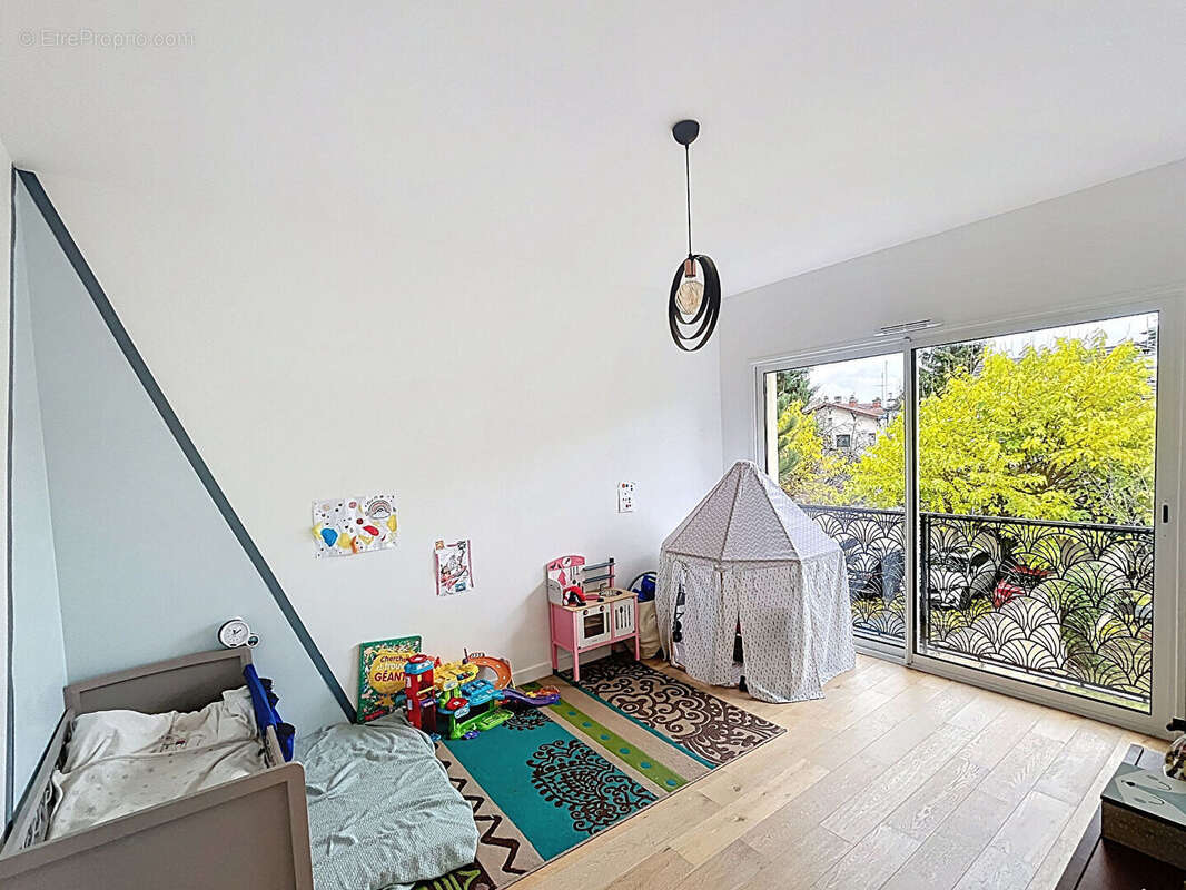 Maison à VITRY-SUR-SEINE