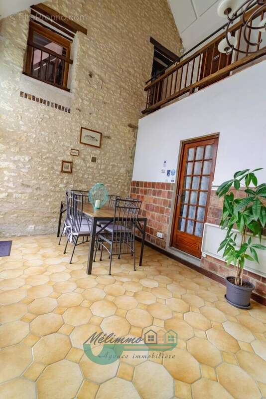 Maison à LINDRY