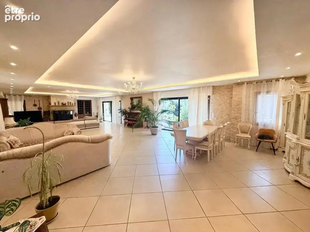 PROPRIÉTÉ D’EXCEPTION (634 M2 de surface utile) - photo 3