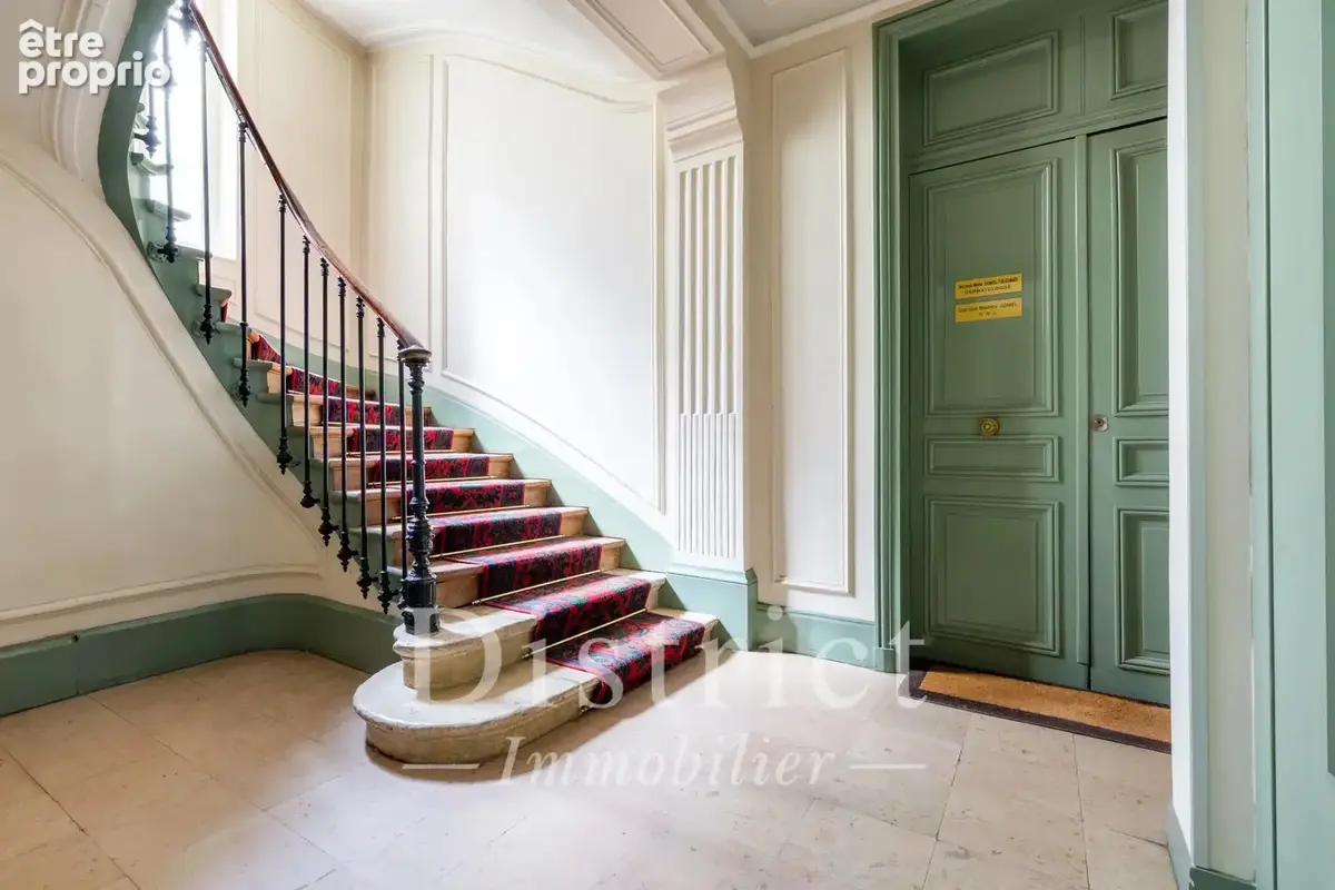 Exclusivité. Av.Friedland. Chambre de service de 11m². Ascenseur. - photo 5