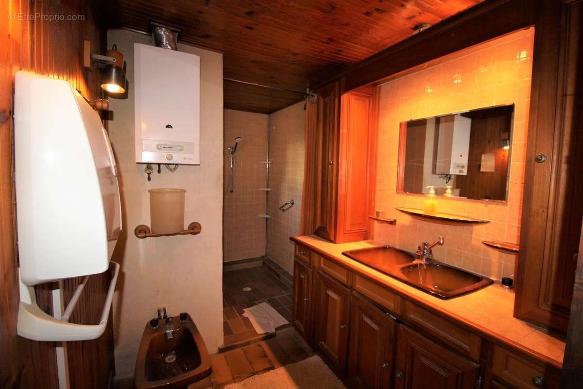 Maison à LA ROQUEBRUSSANNE