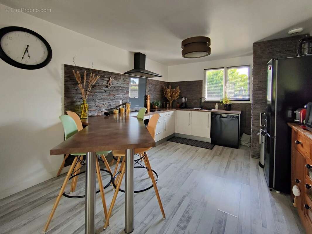 Maison à AYGUEMORTE-LES-GRAVES