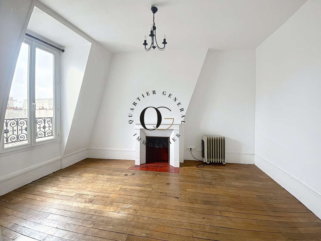 Appartement à PARIS-14E