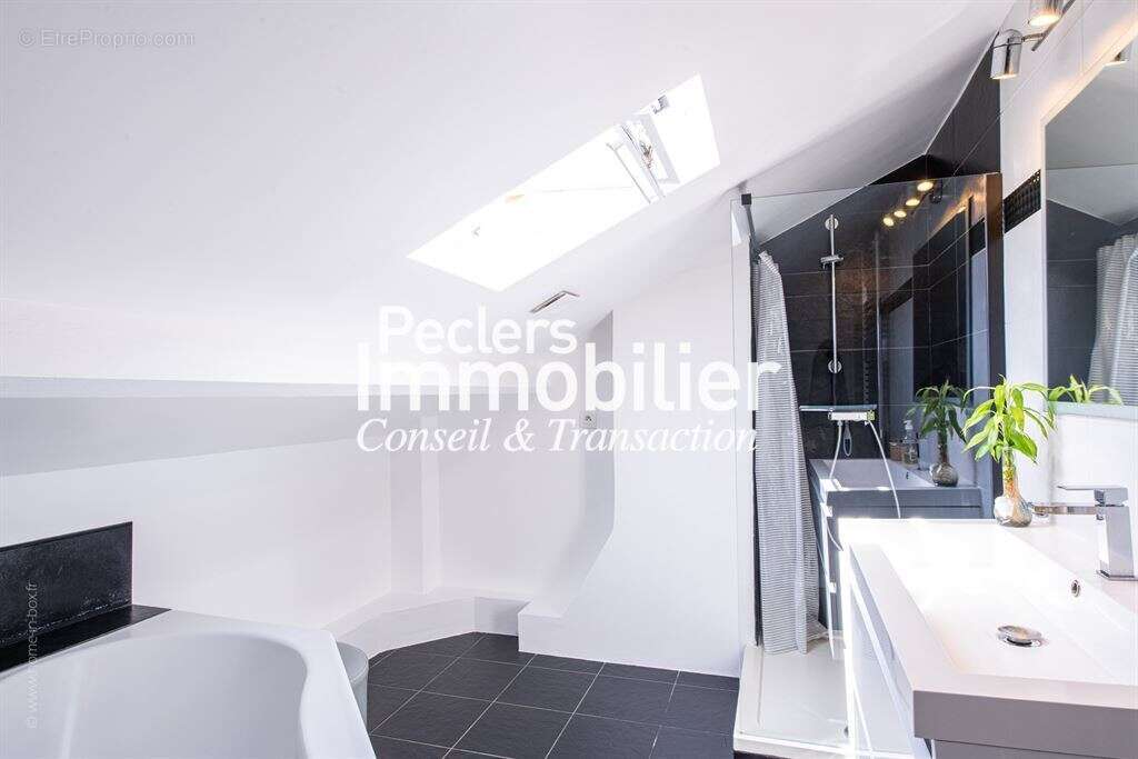 Appartement à RUEIL-MALMAISON