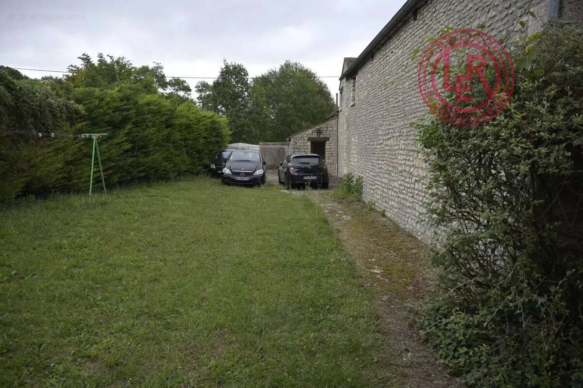 Maison à SCEAUX-DU-GATINAIS