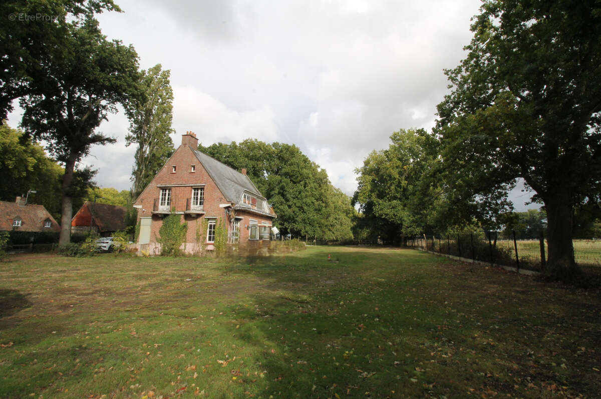 Maison à ESQUELBECQ