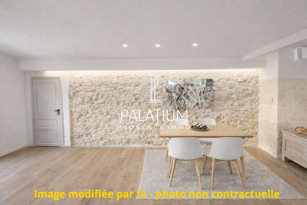 Appartement à MARSEILLE-7E