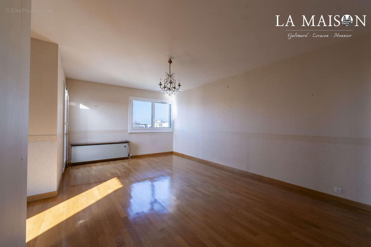 Appartement à TALANT