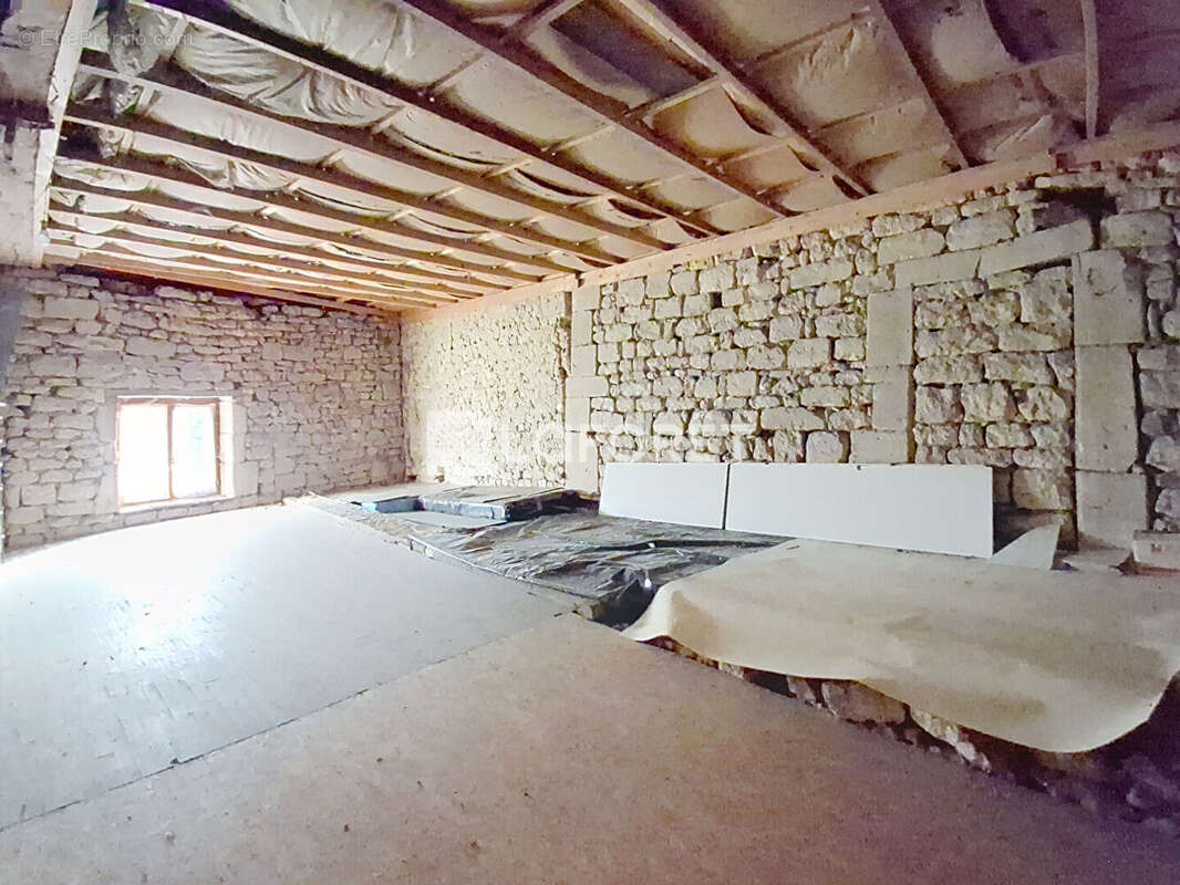 Maison à SEMUY