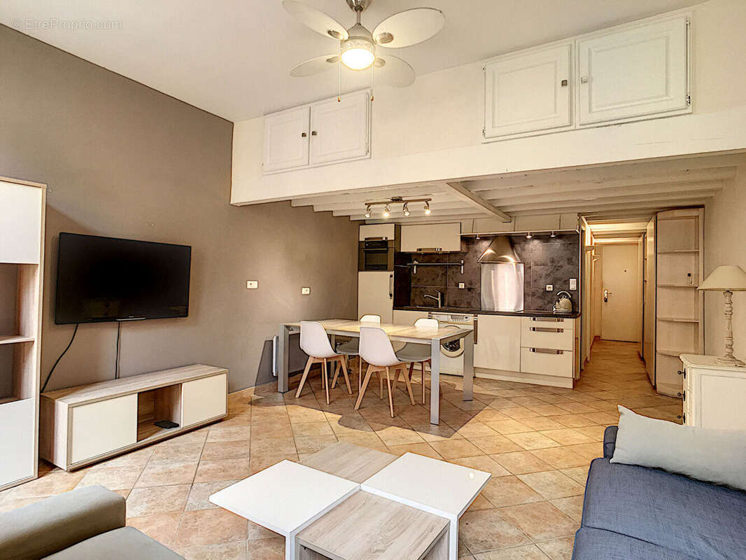 Appartement à AIX-EN-PROVENCE