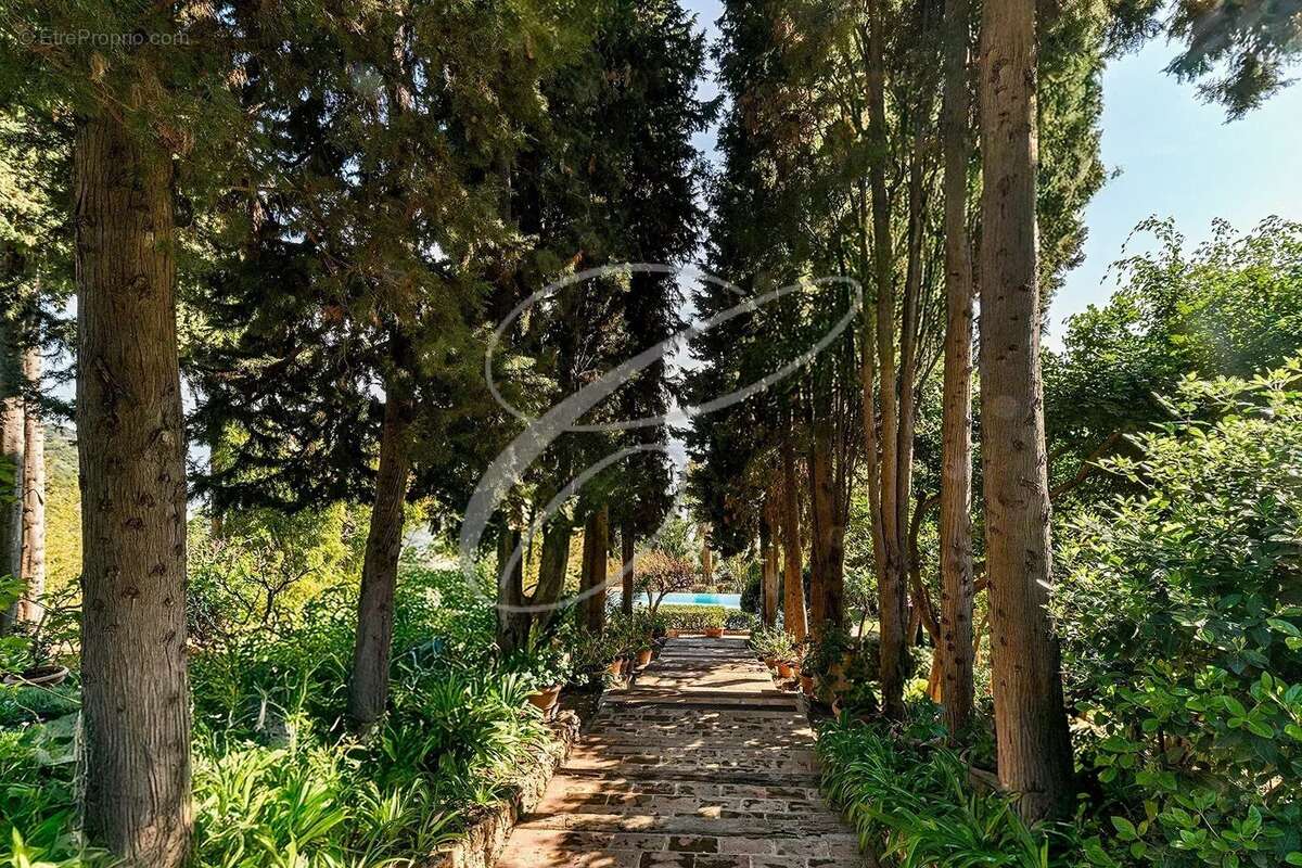 Maison à ROQUEBRUNE-CAP-MARTIN