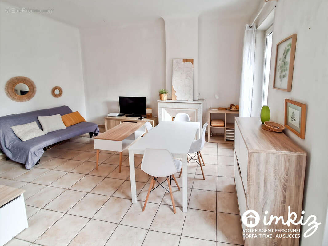 Appartement à MARSEILLE-5E