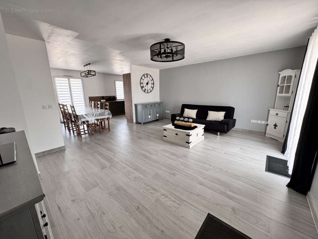 Maison à EZY-SUR-EURE