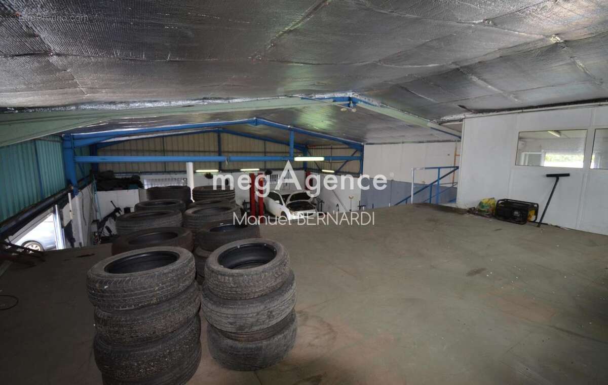 Commerce à PETIT-BOURG