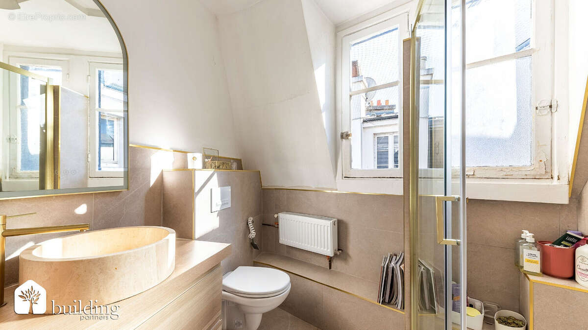 Appartement à NEUILLY-SUR-SEINE