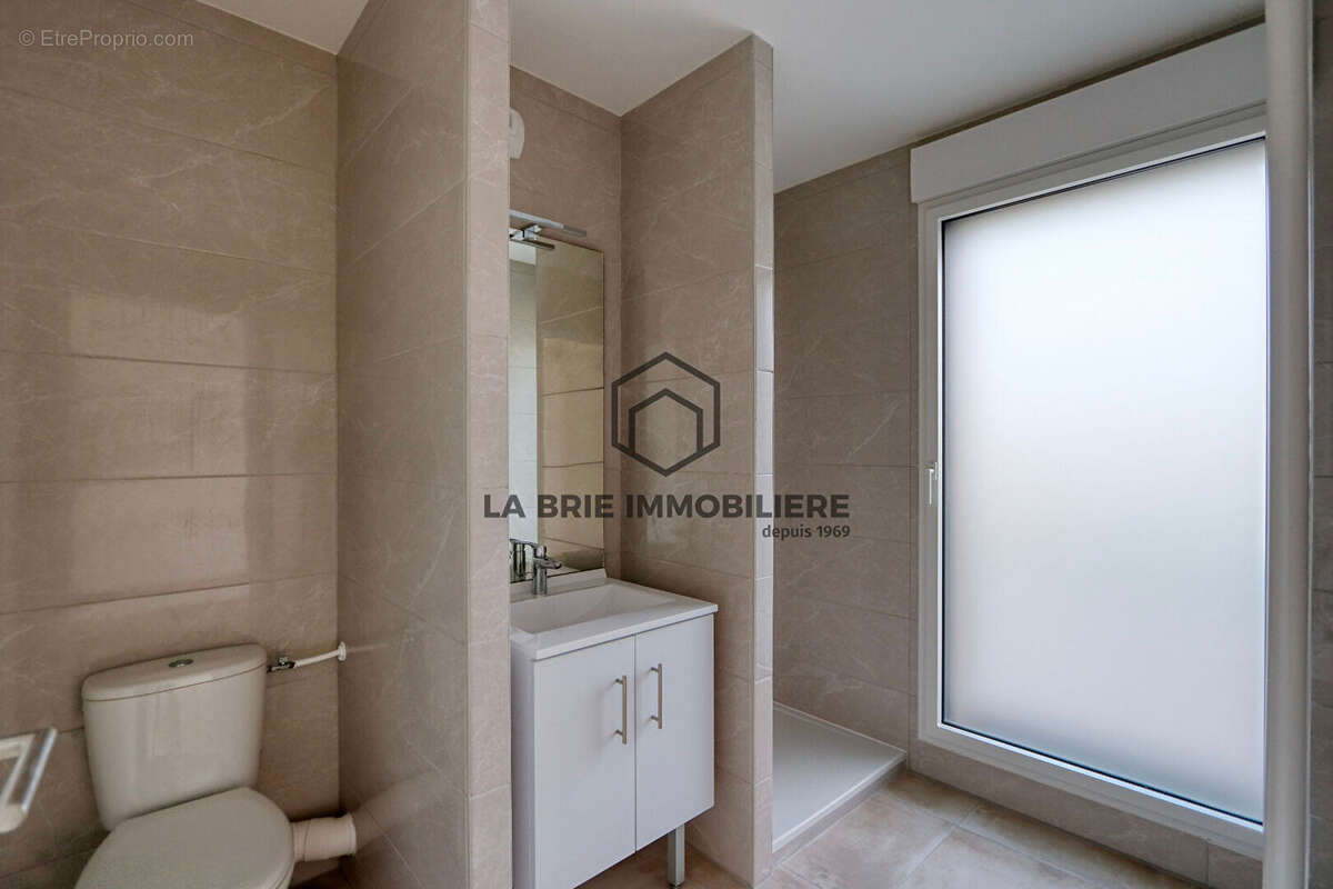 Appartement à RUBELLES