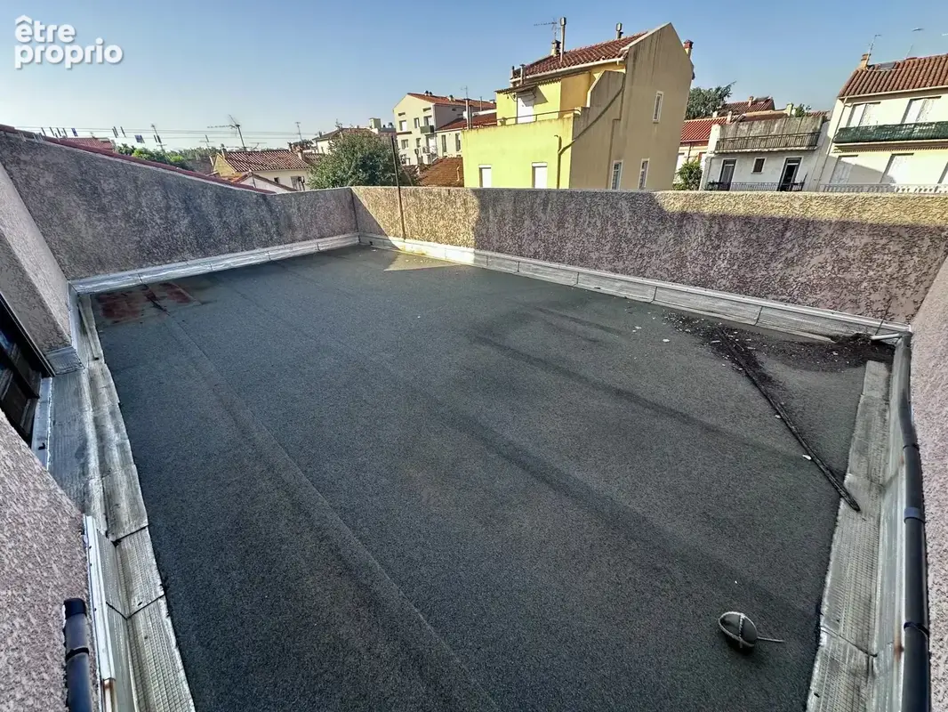 Spacieuse maison de ville a rénover, secteur Torcatis - photo 8