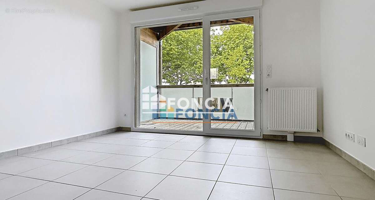 Appartement à COLOMBELLES