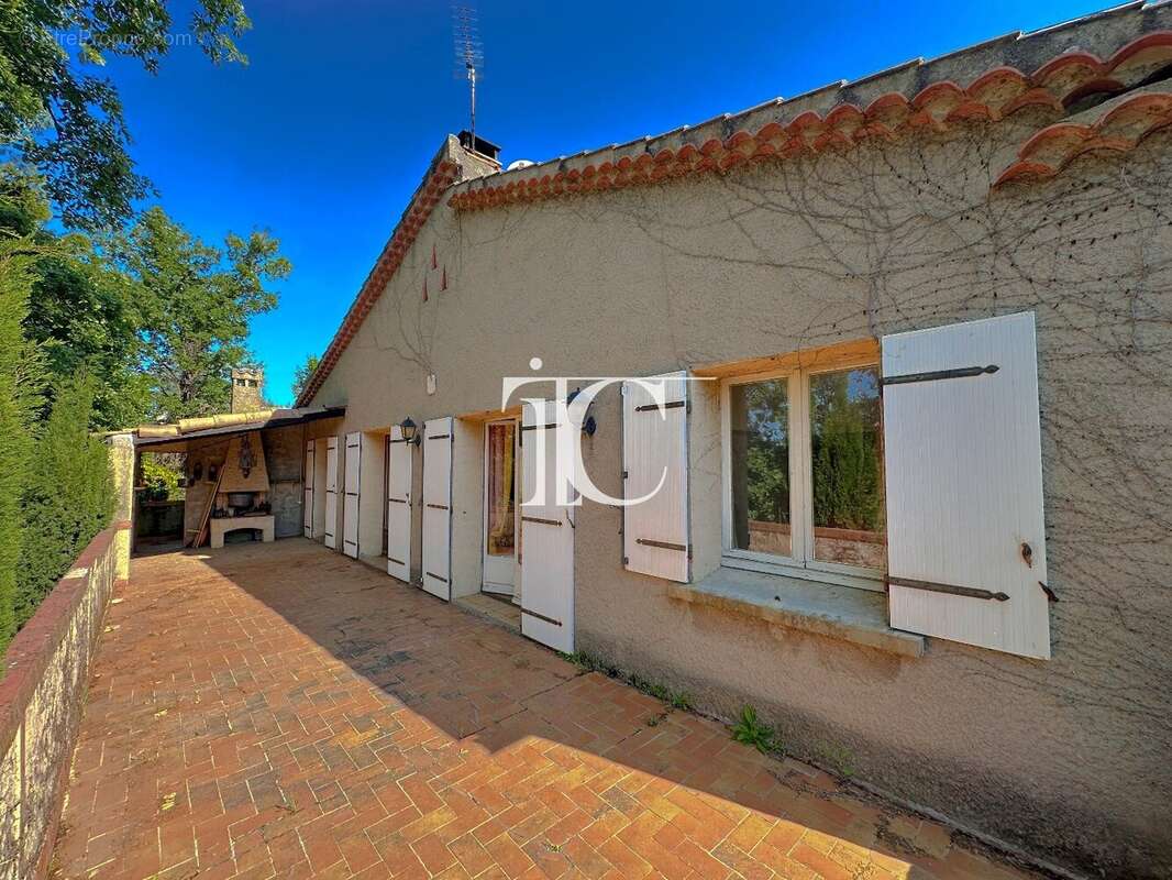 Maison à SAINT-AMBROIX