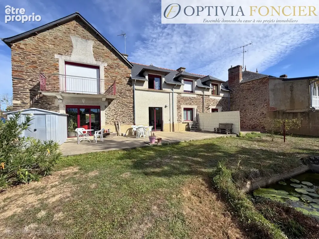 Maison en pierre de caractère T5 - 143 m2 à Pont-Réan - Vue vilaine - photo 2