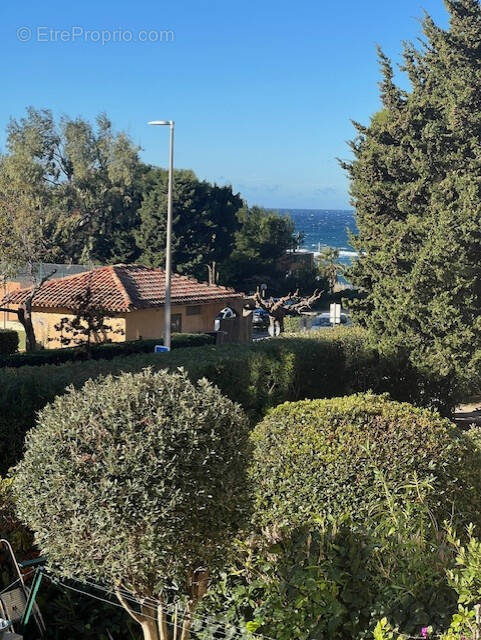 Appartement à SIX-FOURS-LES-PLAGES