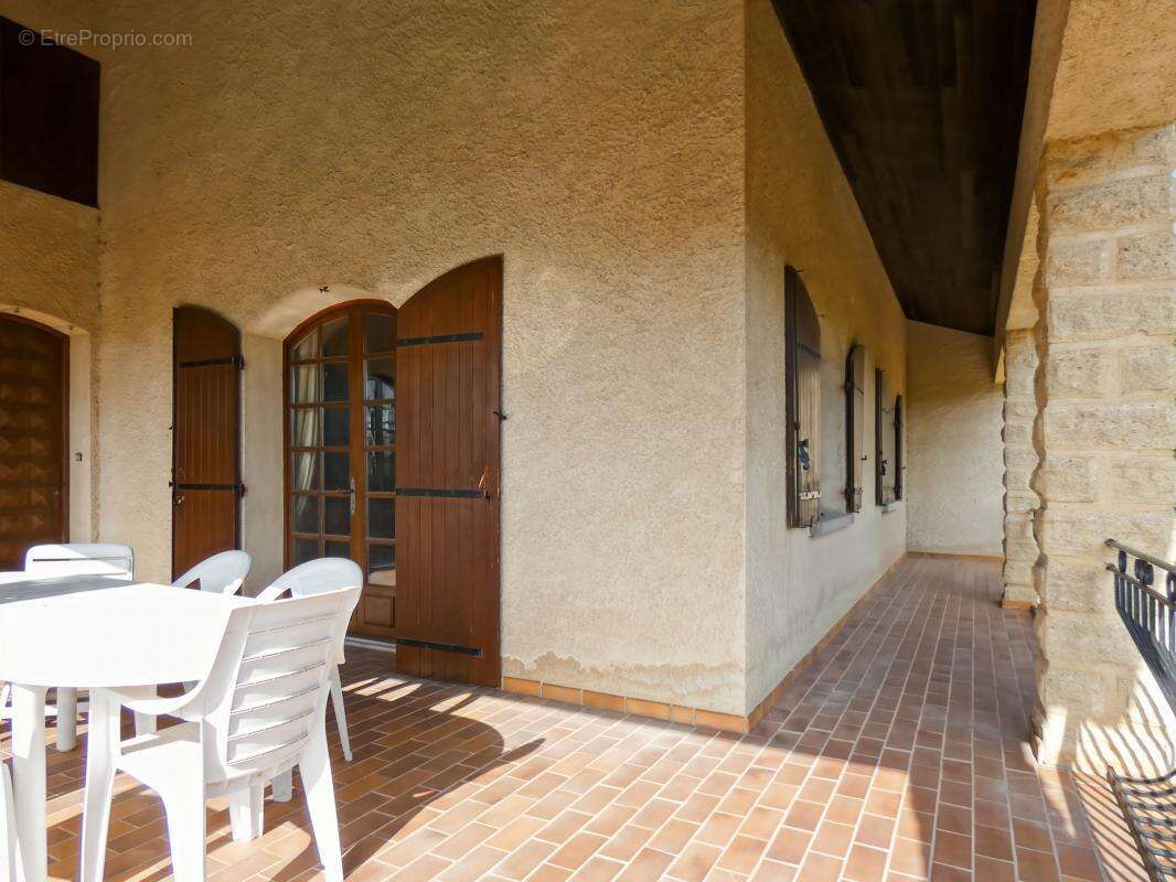 Maison à BAGNOLS-SUR-CEZE