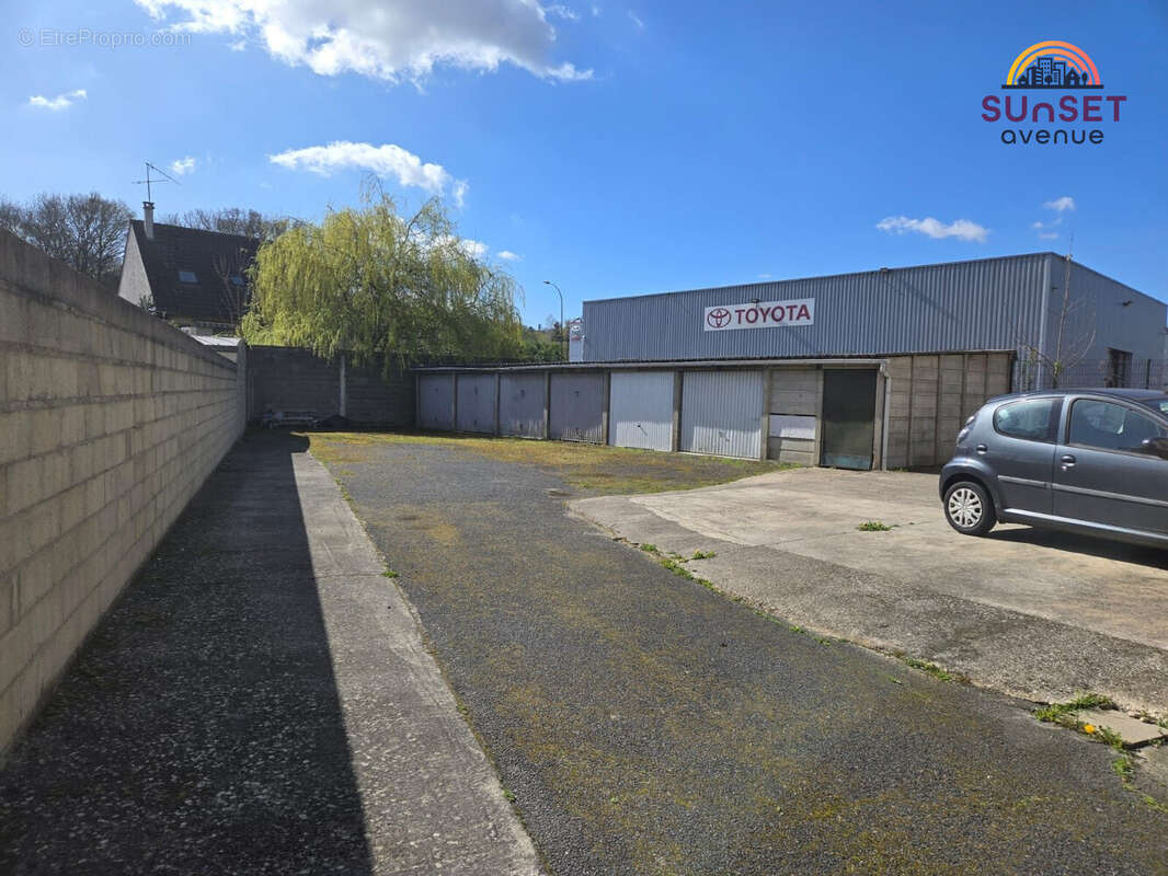 Appartement à VAUJOURS