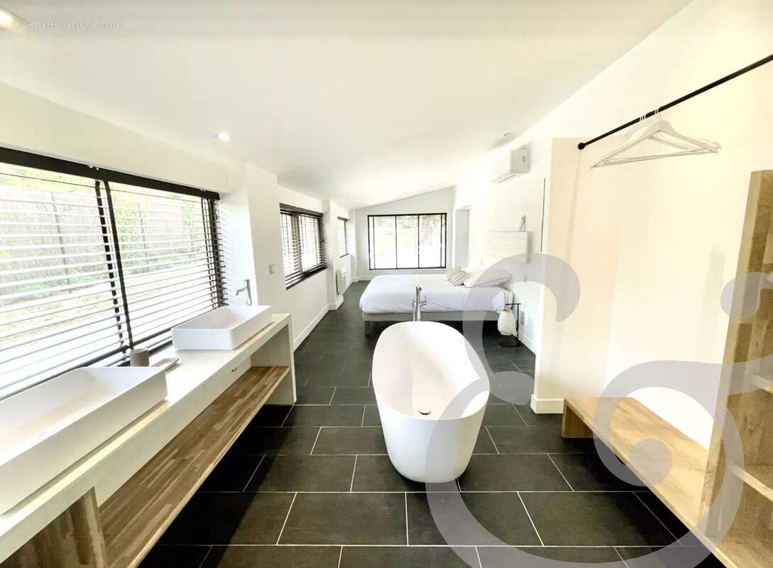 Maison à EYGALIERES