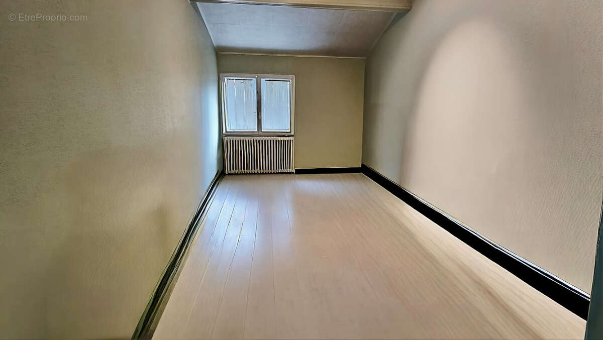 Propriété de caractère   Maison bourgeoise en pierre, dépendances et 2,5 hectares de terrain - photo 14