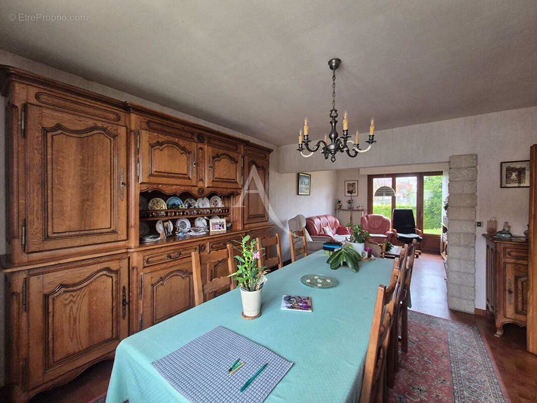 Maison à CAUREL