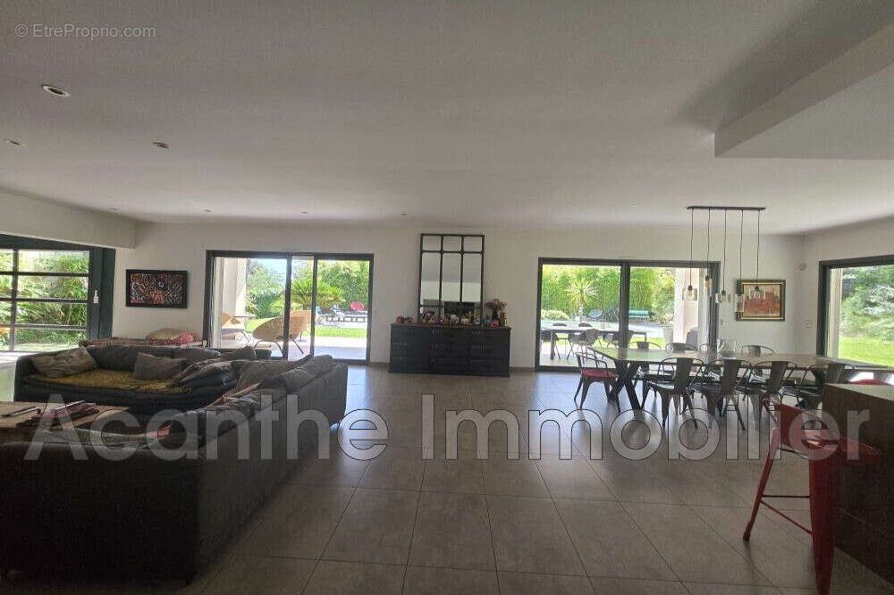 Maison à SAINT-GELY-DU-FESC