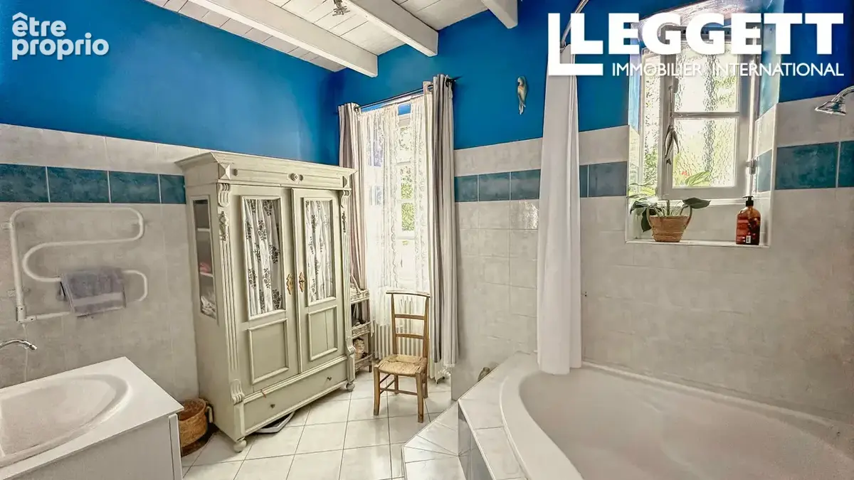 Maison en pierre de caractère avec 3 chambres et une maison d’amis, située à la lisière d’un village très pris - photo 7